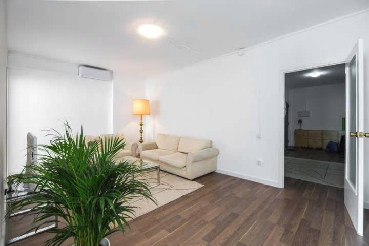 Sagarda Familia Private Sunny Room Barcelone Extérieur photo